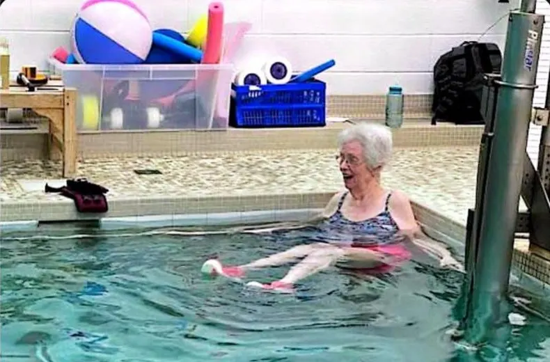 Parkinson’s & Aquatic Therapy: Causes, Care & Exercises 4 aqua balance